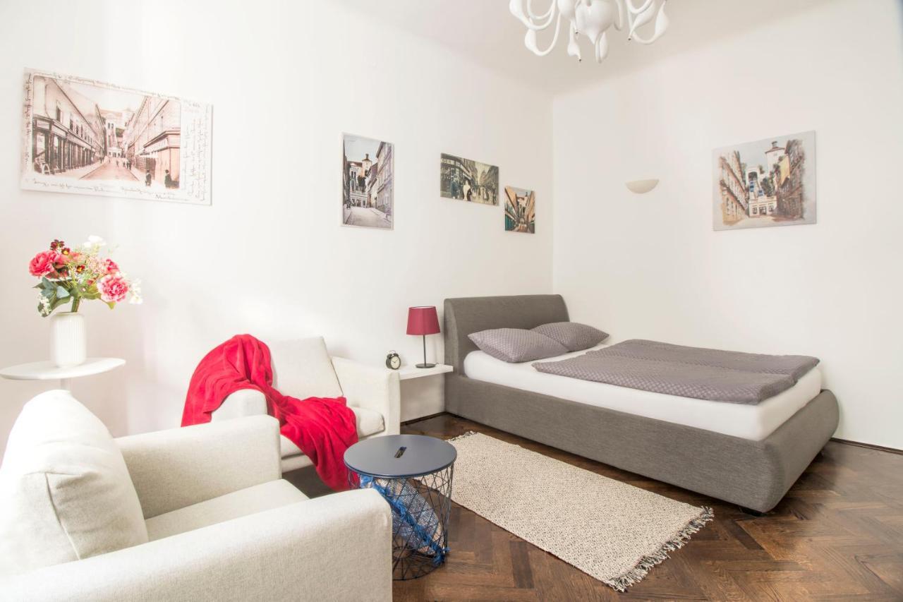 זאגרב Bastinica Superior Apartment, Old Town In City Center מראה חיצוני תמונה
