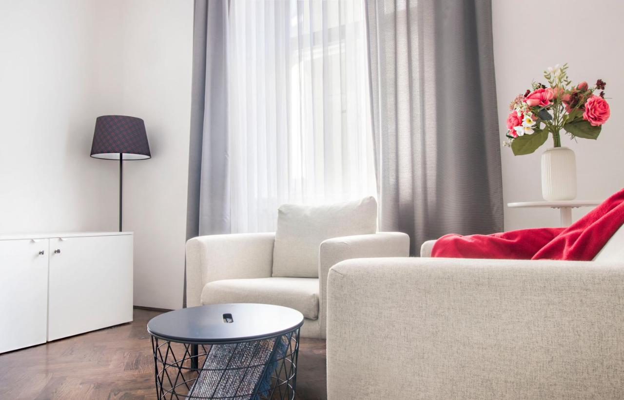 זאגרב Bastinica Superior Apartment, Old Town In City Center מראה חיצוני תמונה