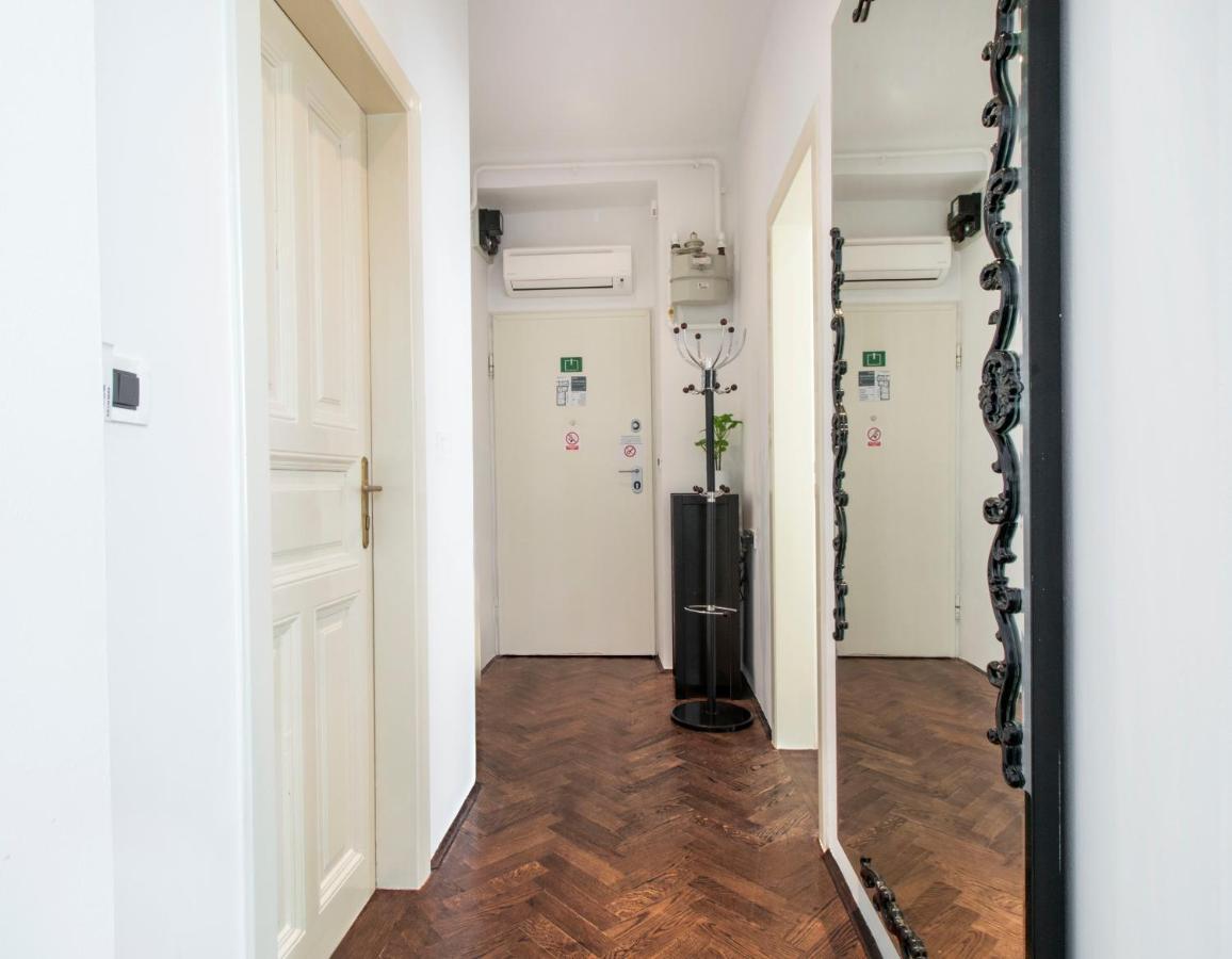 זאגרב Bastinica Superior Apartment, Old Town In City Center מראה חיצוני תמונה